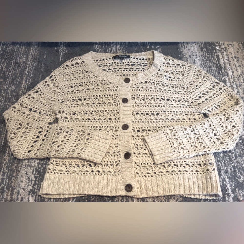 NWOT VALENTINE Women's Cream Knit Sweater